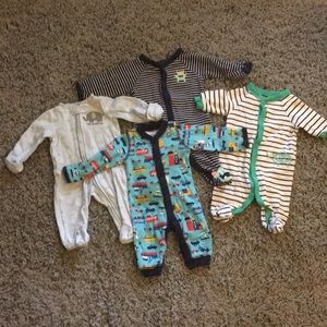 Lot of 4 Carter’s pajamas boys newborn